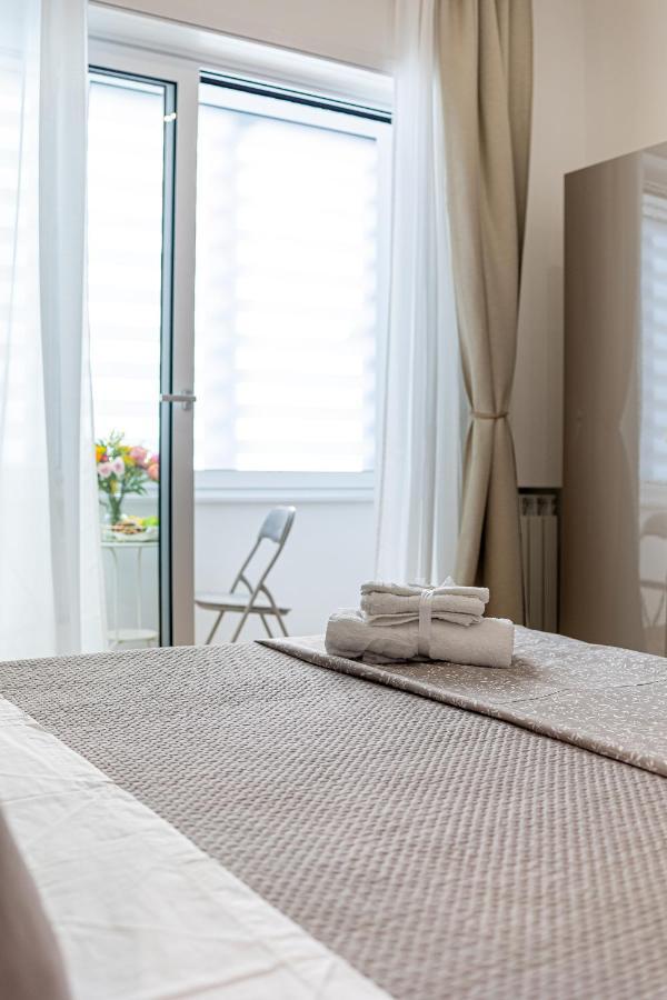 Bed and Breakfast White Gold Napoli Esterno foto