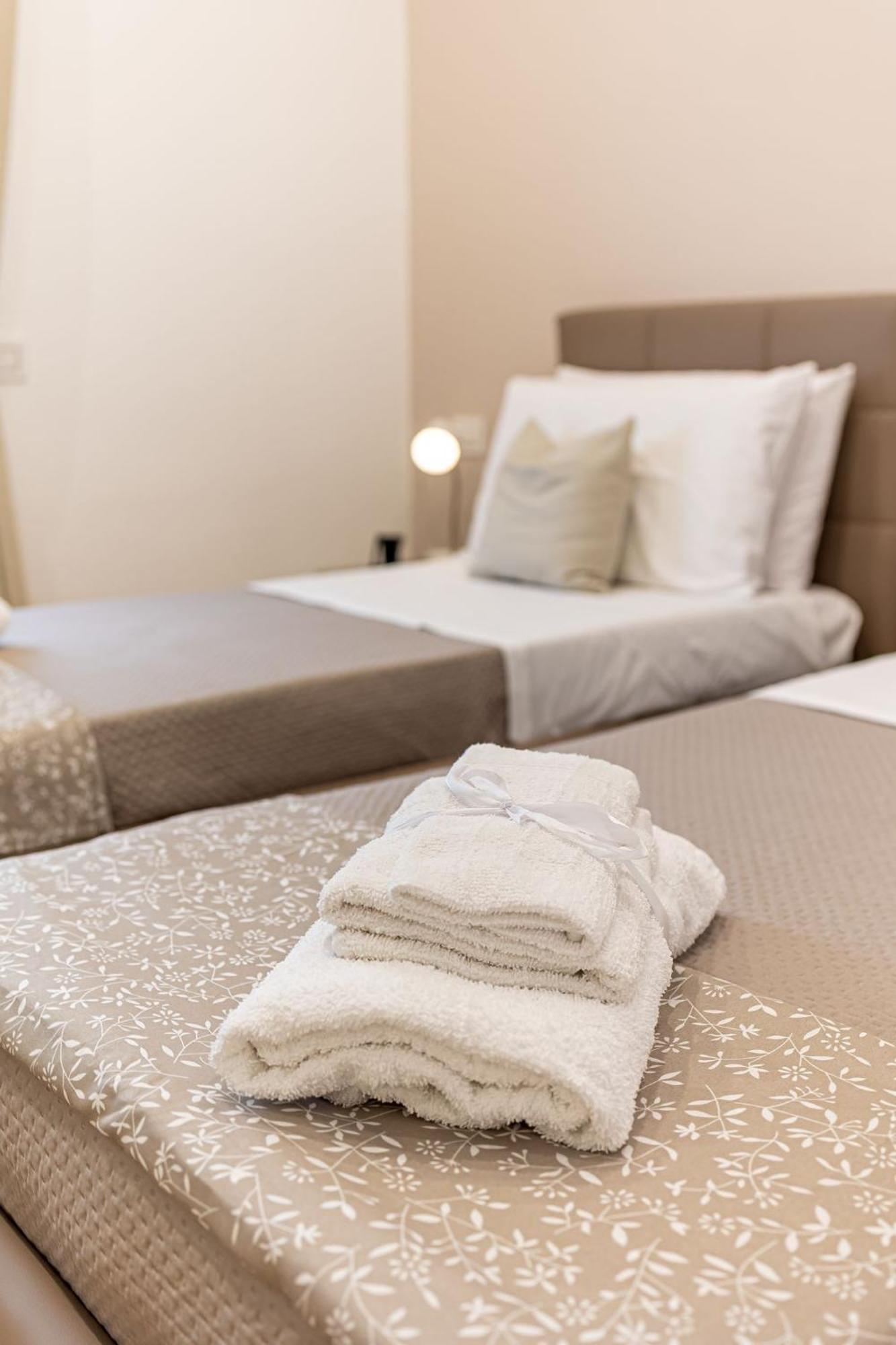 Bed and Breakfast White Gold Napoli Esterno foto